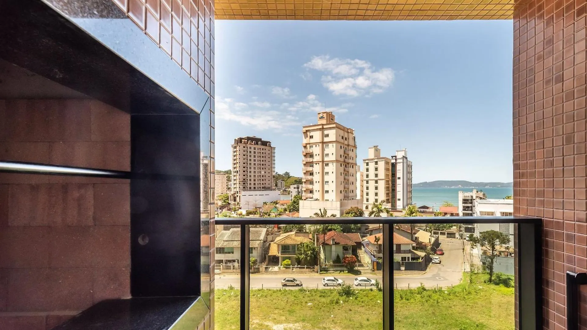 Mhf III - Apts Variados A 280M Da Praia Em Itapema 0*,  Brasil