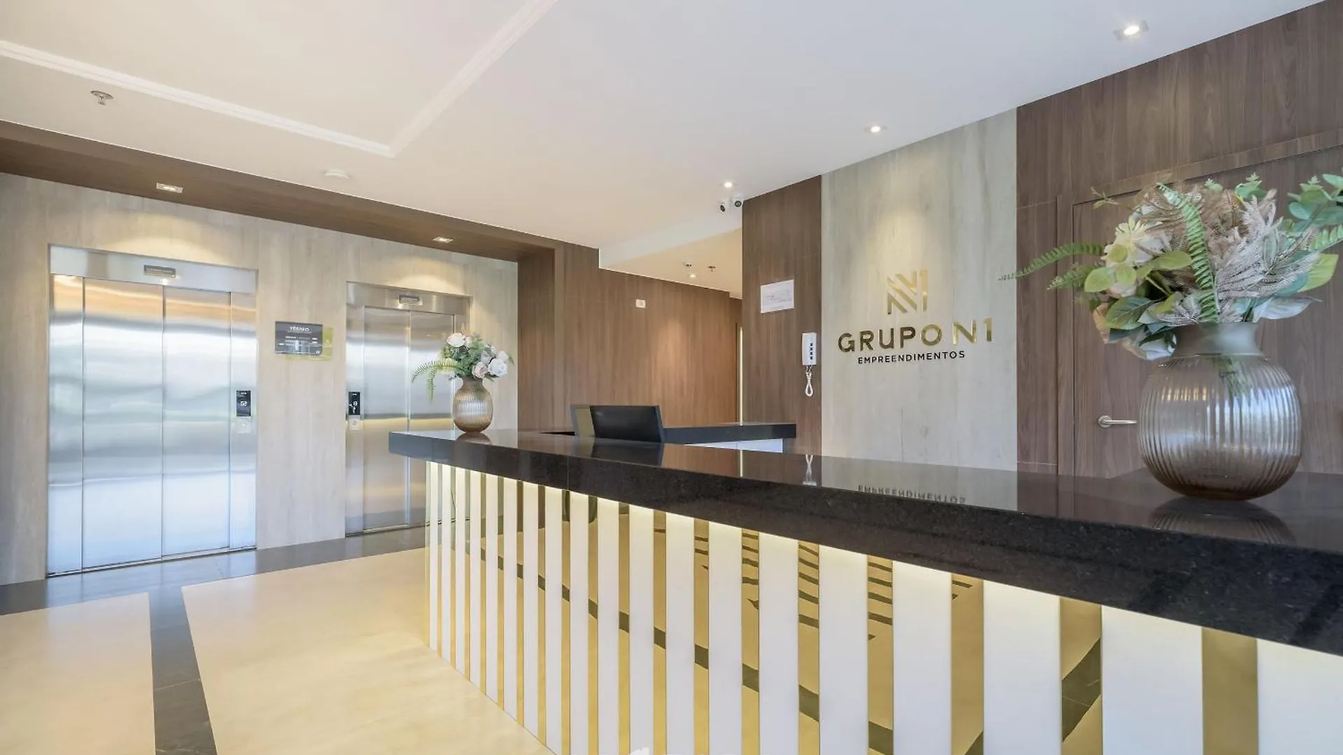 Mhf III - Apts Variados A 280M Da Praia Em Itapema Brasil