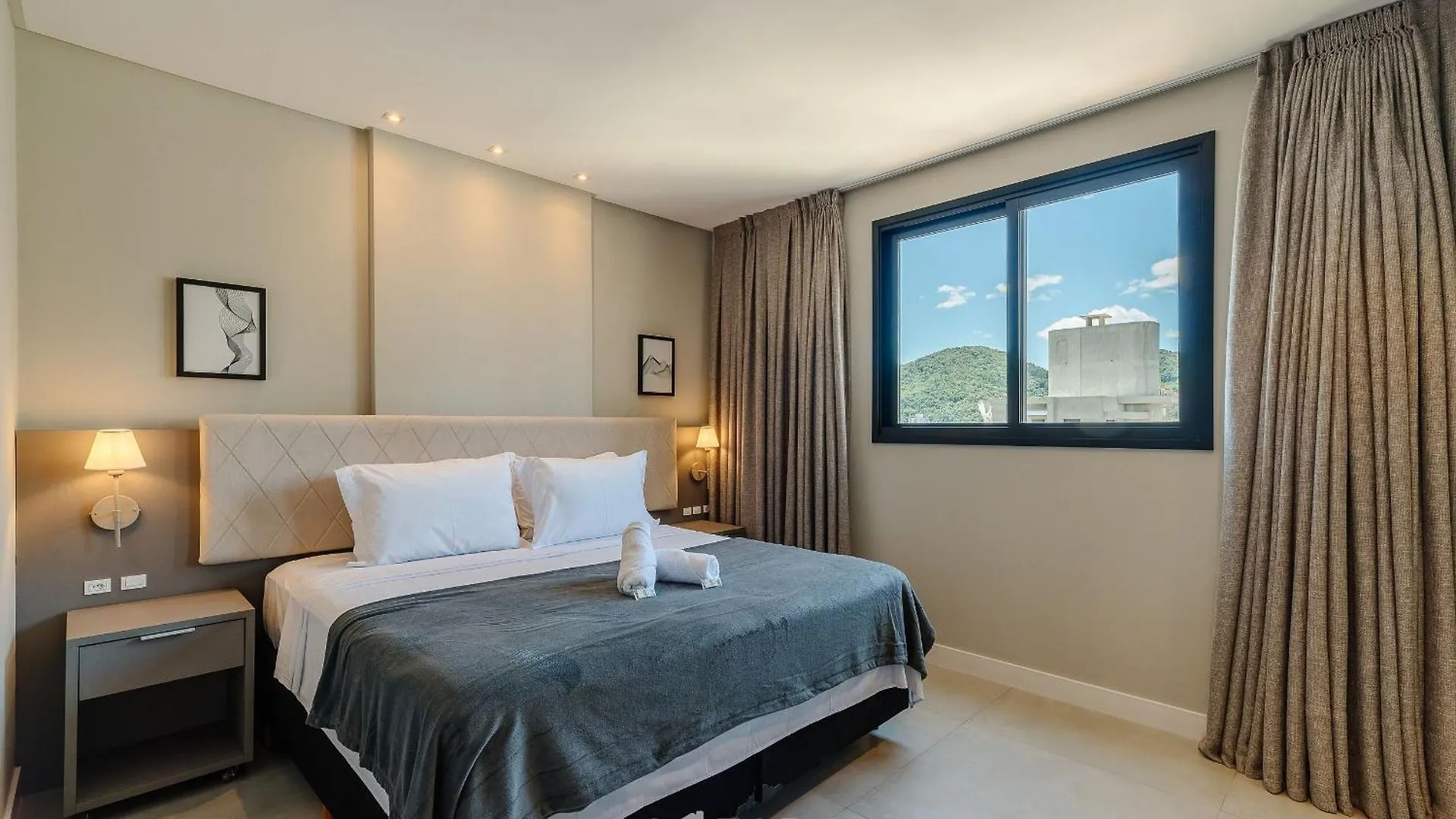 Apartamento Mhf III - Apts Variados A 280M Da Praia Em Itapema Brasil