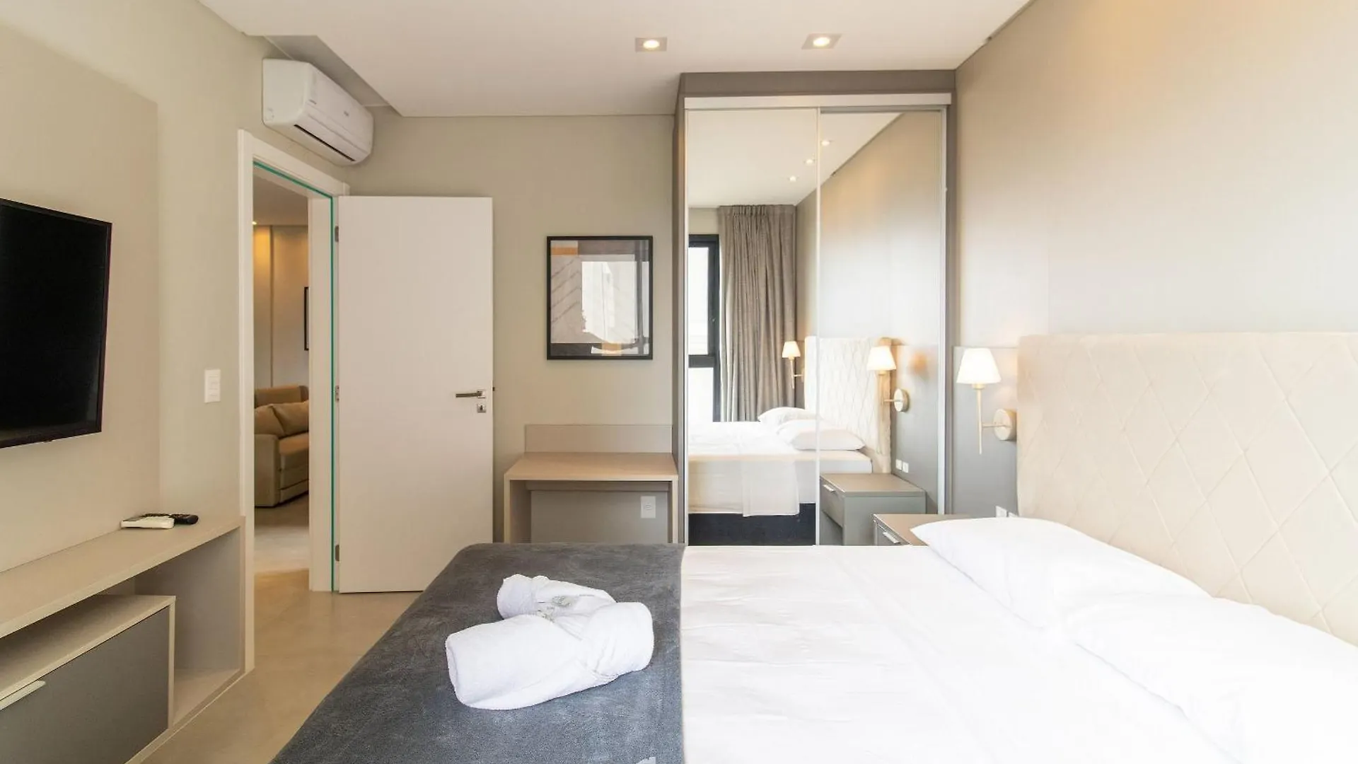 Mhf III - Apts Variados A 280M Da Praia Em Itapema