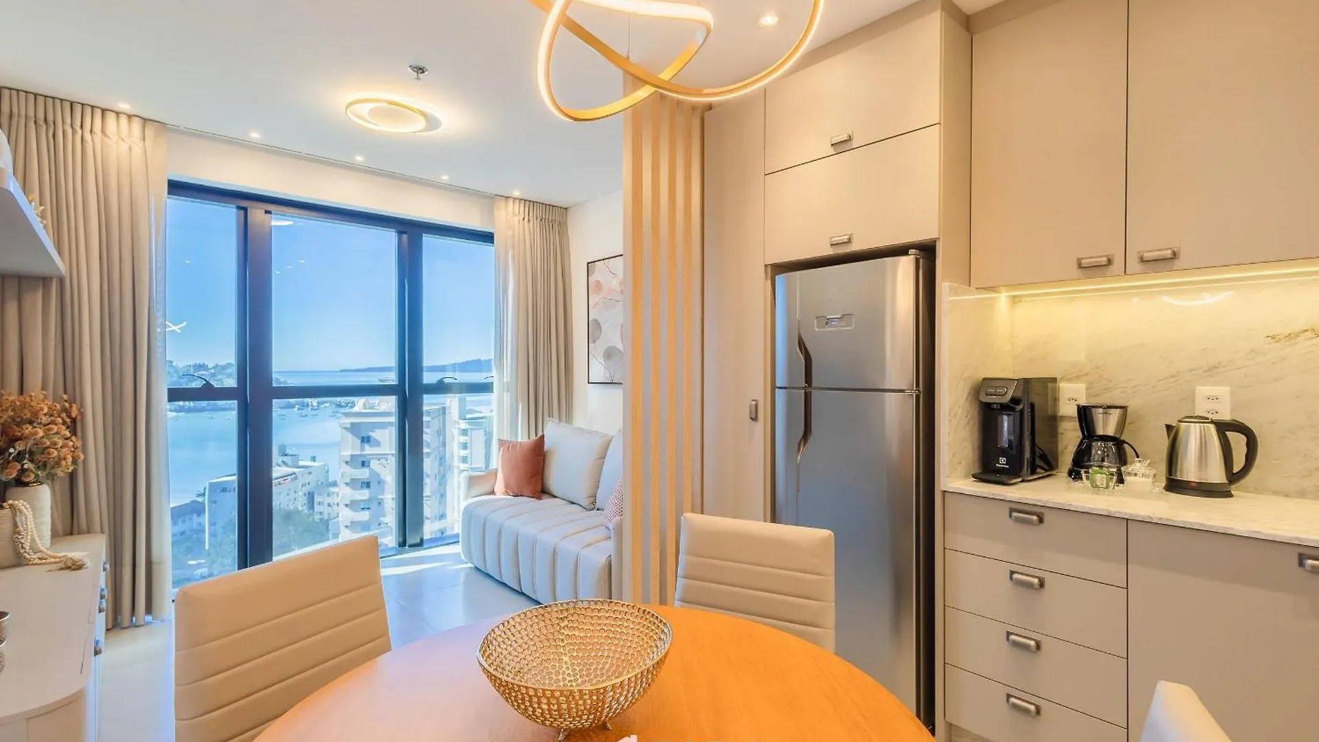 Mhf III - Apts Variados A 280M Da Praia Em Itapema Brasil